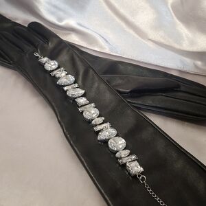 Geometric Shaped Adjustable Rhinestones Choker Necklace